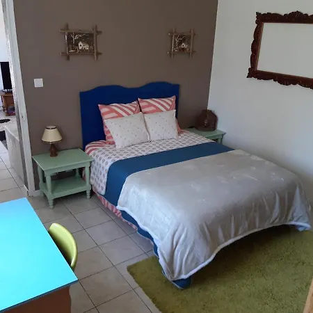 בית נופש Neflier *