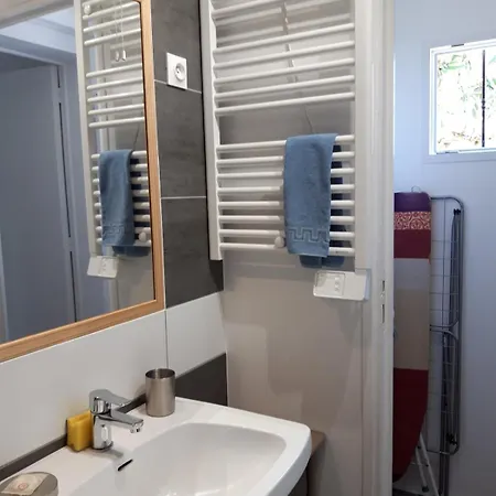 Neflier * Ménesplet