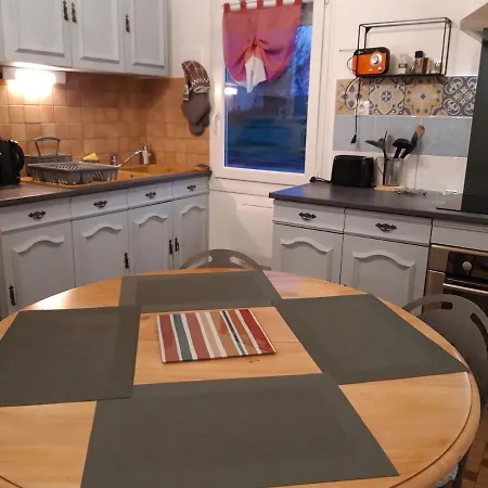 Neflier * Ménesplet